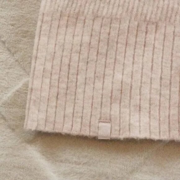 Lululemon Restful Intention Sweater - Picture 10 of 16